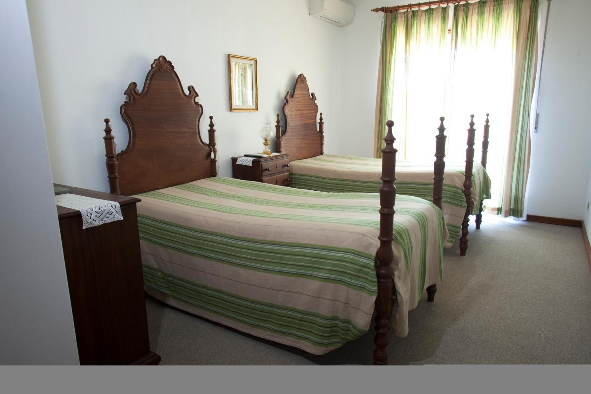 Hotel Pensao Suissa Vale de Cambra Zimmer foto