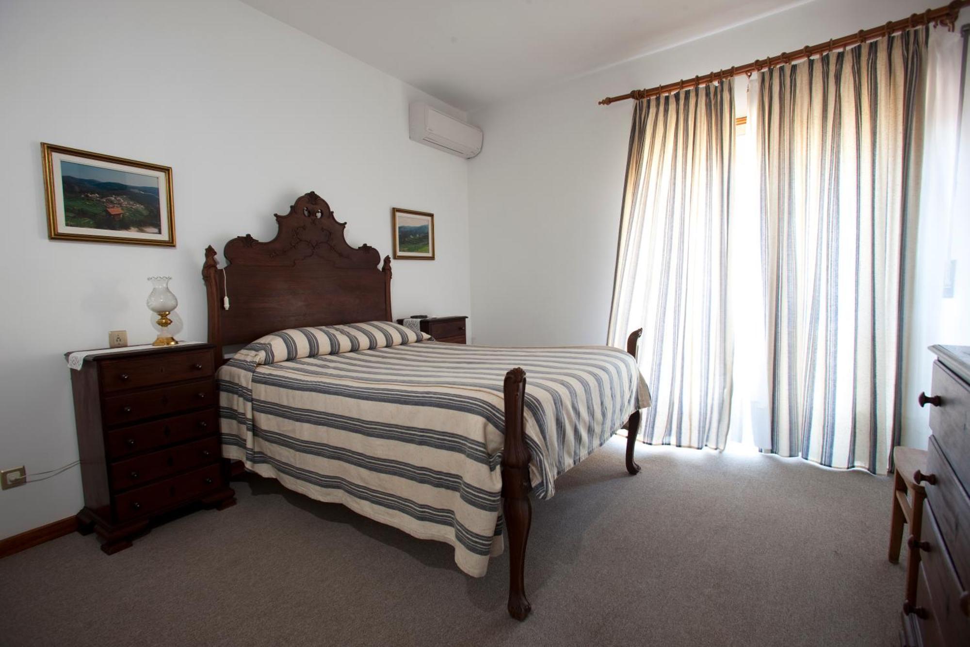 Hotel Pensao Suissa Vale de Cambra Zimmer foto